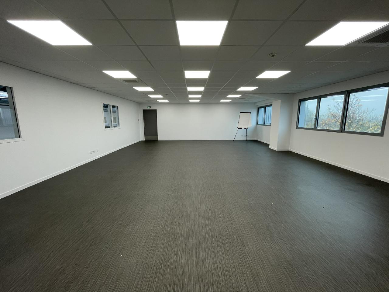 Local d'activité Parçay-Meslay 203m² Location local d'activité Parçay-Meslay Indre-et-Loire OLACT2419627 3
